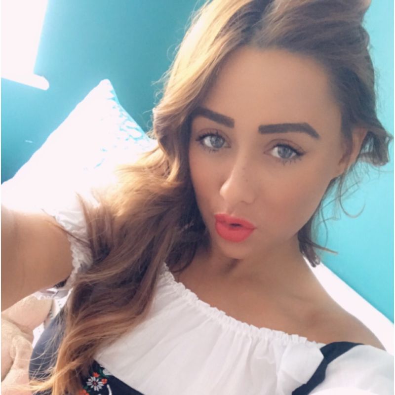Neesha_Removebristol